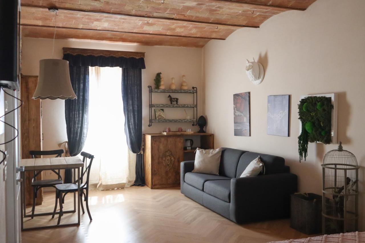 B&B La Taccola กาสเตลนูโอโว ดิ วัล ดิ เชชินา ภายนอก รูปภาพ